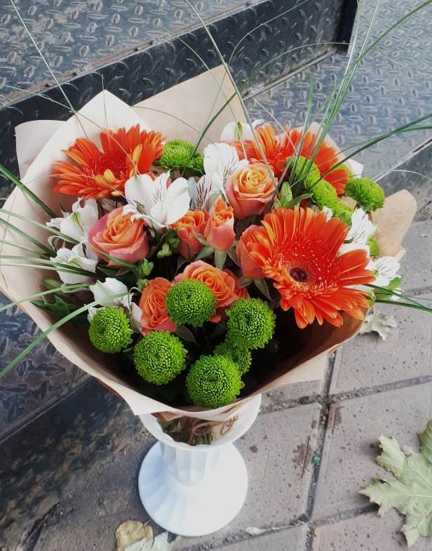 Букет цветов из: Герберы, Хризантемы, Альстромерии и Розы в Пелагиаде