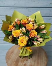 Букет цветов из:  Альстромерии и Розы в Пелагиаде