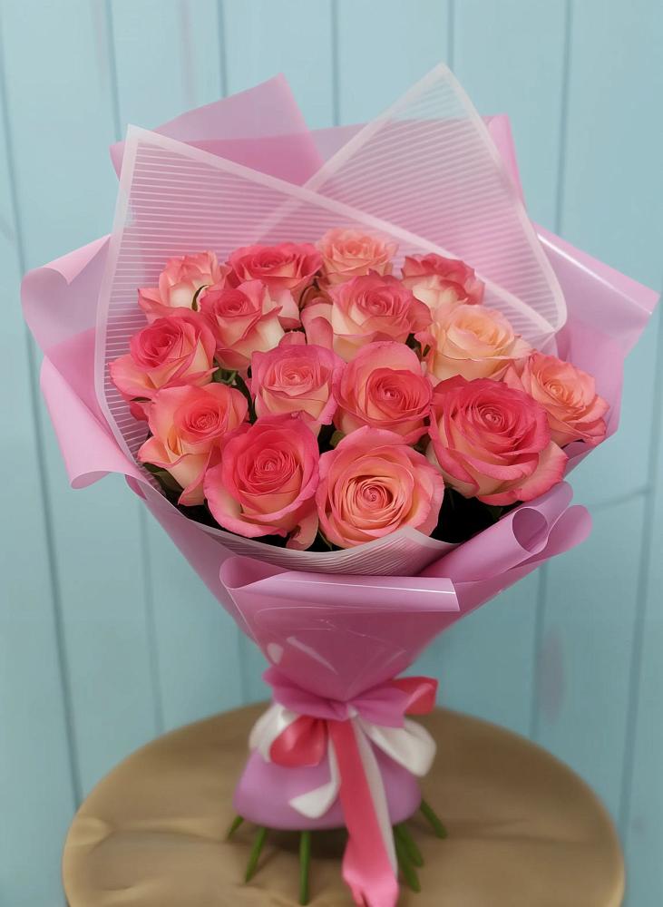 Букет 15 Розовых роз Равель в Пелагиаде