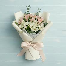 Букет цветов из:  Альстромерии в Пелагиаде