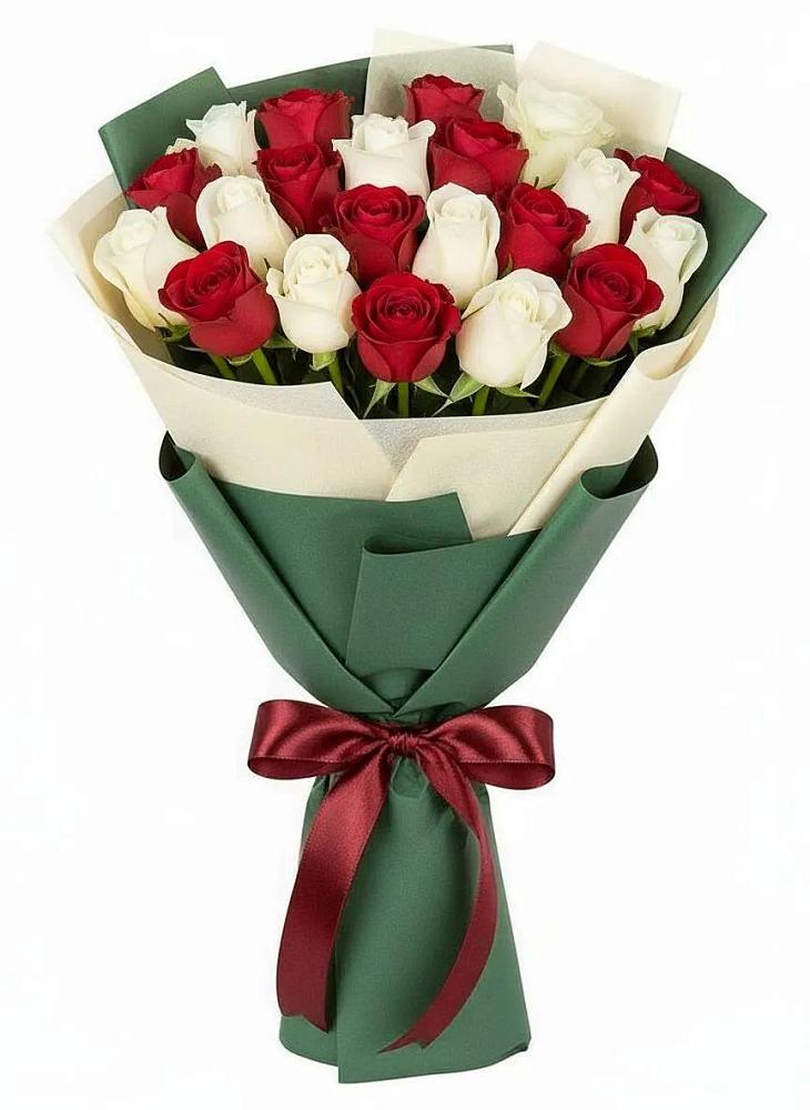 Букет Микс из красных и белых роз в Пелагиаде