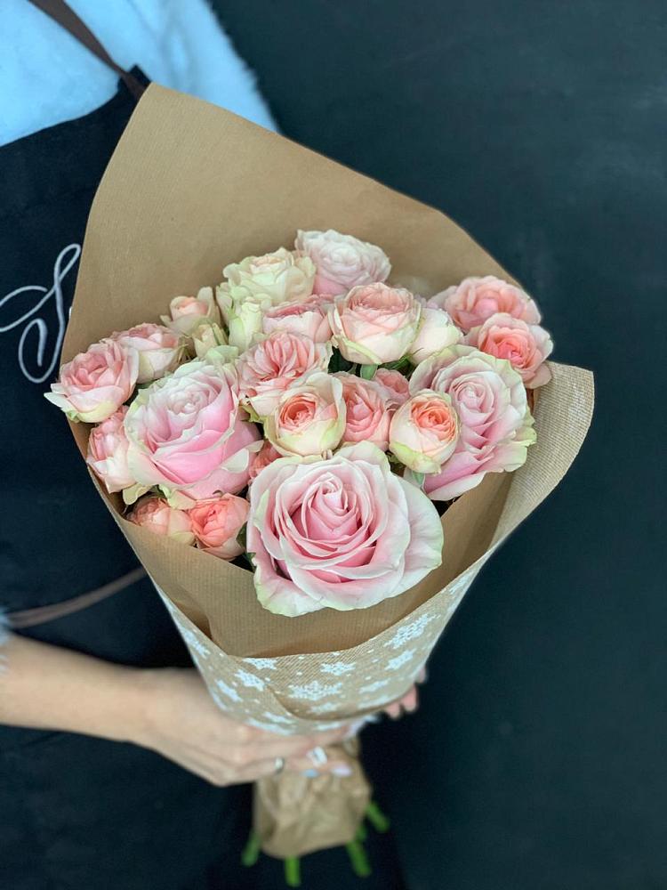 Букет цветов из: Хризантемы и Розы в Пелагиаде