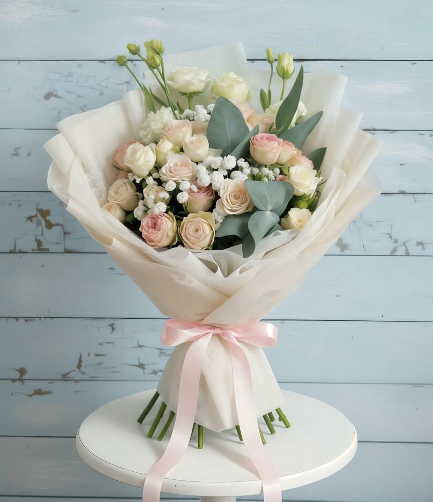 Букет цветов из: Розы и Лизиантусы в Пелагиаде