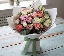 Букет цветов из:  Розы, Лизиантусы и Гвоздики в Пелагиаде