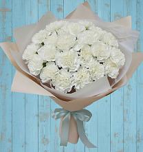 Букет цветов из:  Гвоздики в Пелагиаде