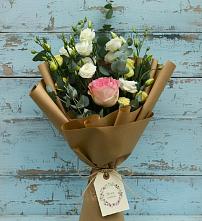Букет цветов из:  Розы и Лизиантусы в Пелагиаде